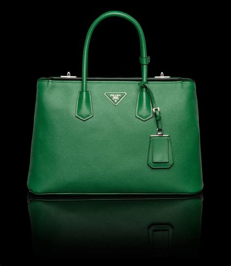borsa prada verde pastello
